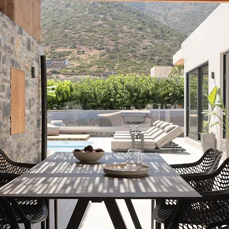 فيلة Mousses Villa, With Pool & Whirlpool By The Beach, By Thinkvilla Bali (Crete)