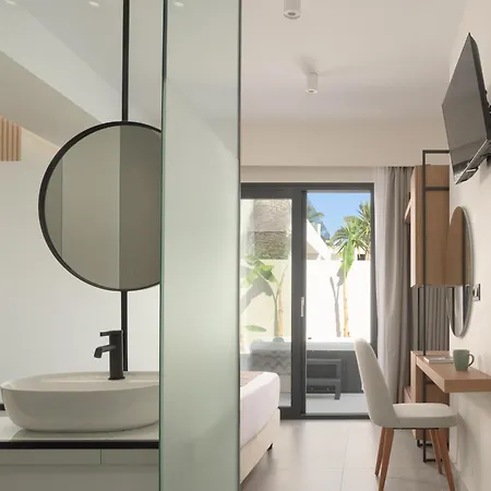 Mousses Villa, With Pool & Whirlpool By The Beach, By Thinkvilla فيلة *